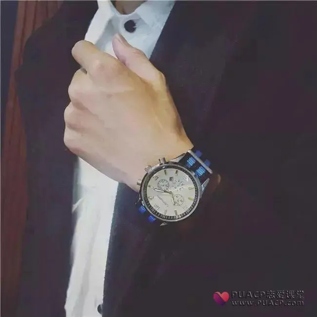 男士手表穿戴技巧，这样戴表分分钟吸引女神