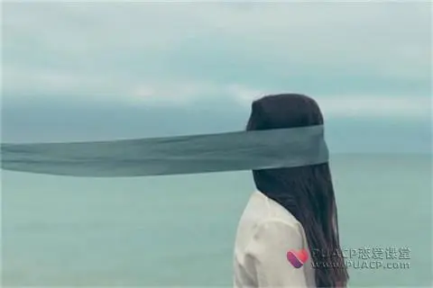 约女生第二次出来可以牵手吗？第2张