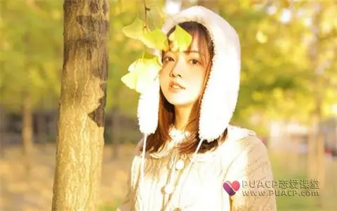 天天找女生聊天会烦吗?追女生不是靠刷存在感第3张